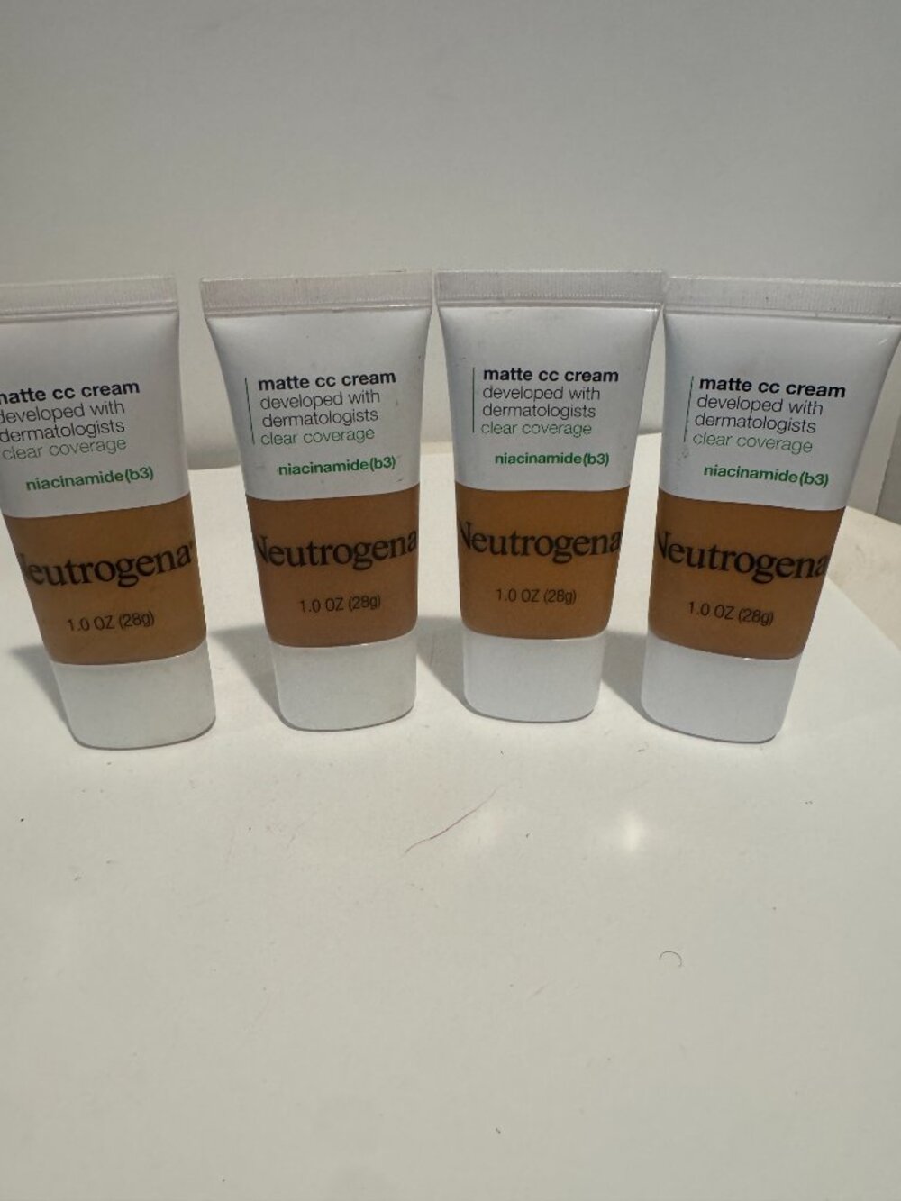 Neutrogena Clear Coverage Flawless Matte CC Cream, Wheat, 1 oz
